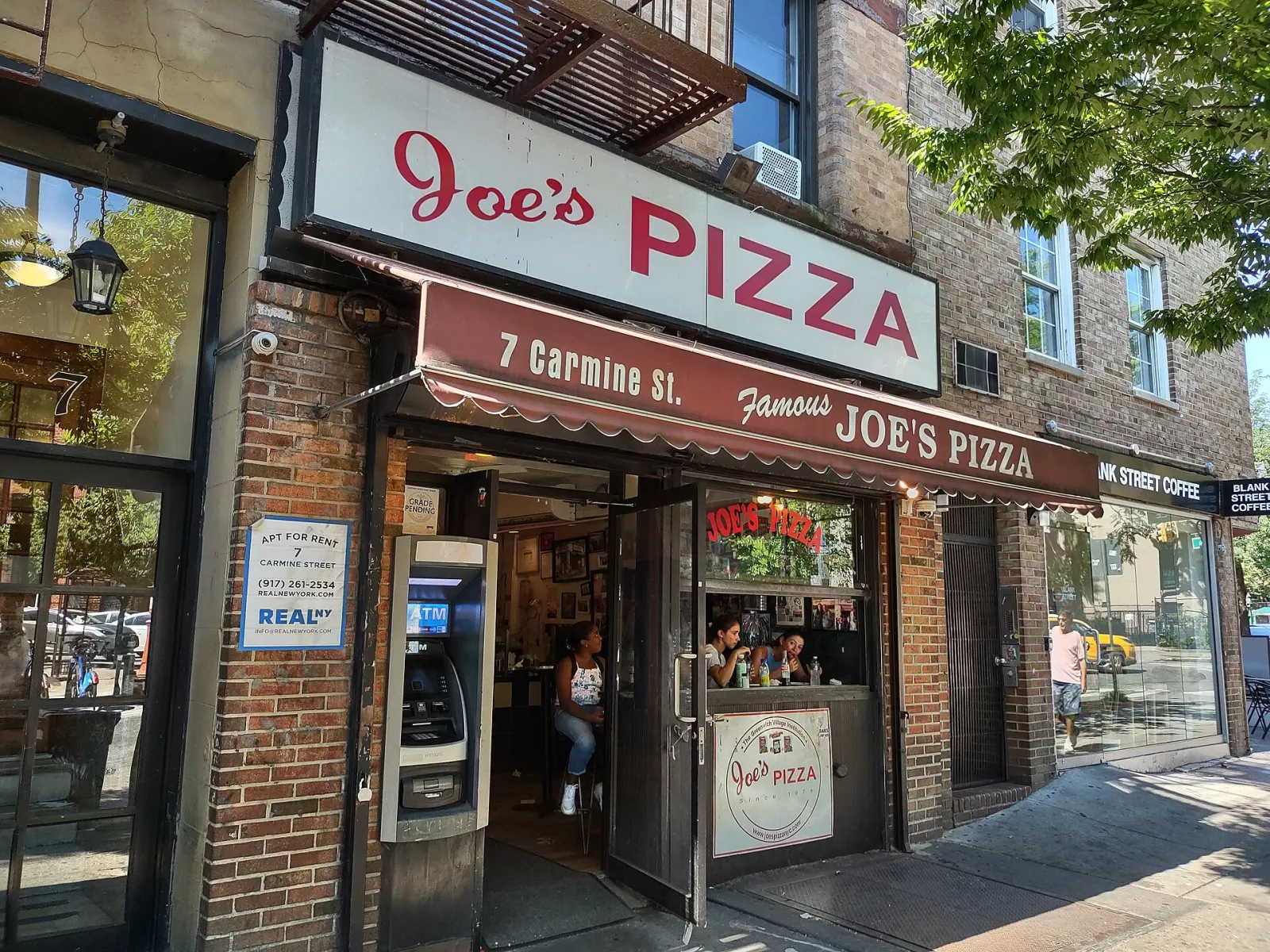 Joe's Pizza