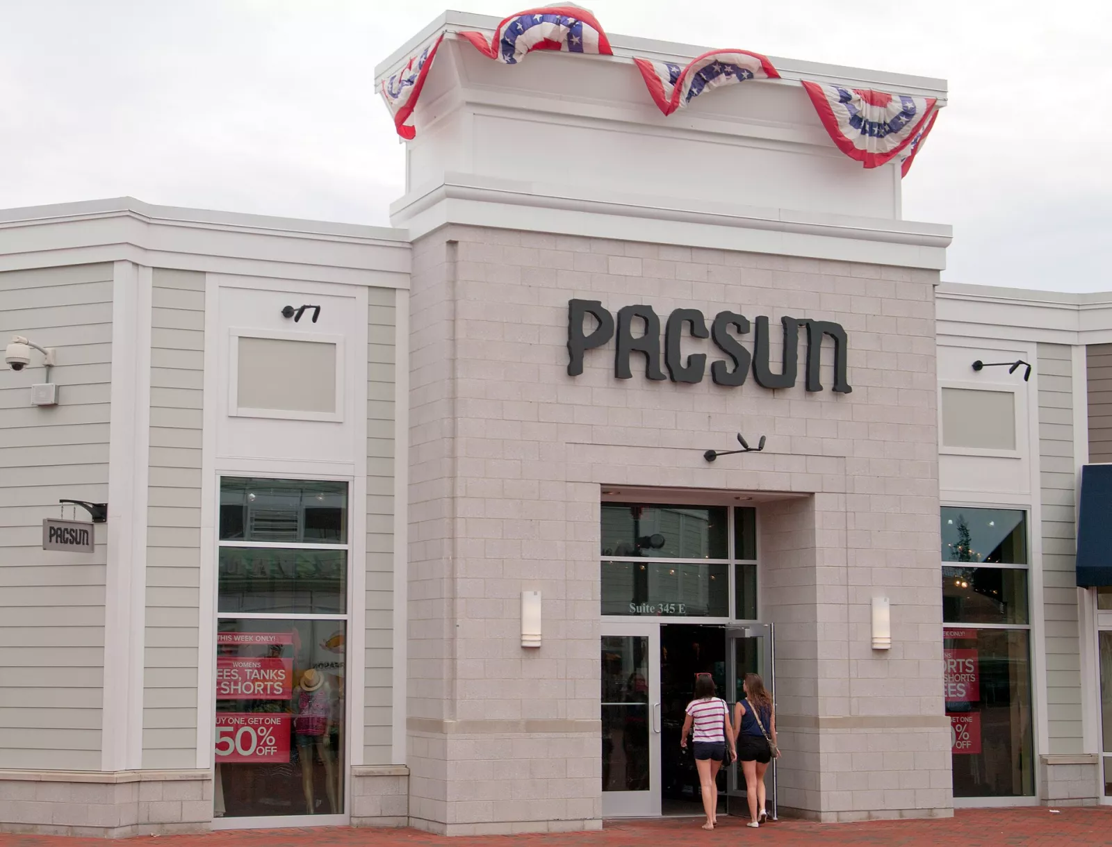 PacSun