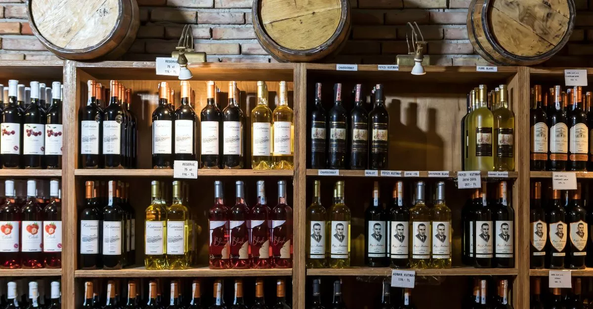 Simplicity Wine Bar