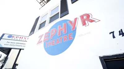 The Lounge Studio logo