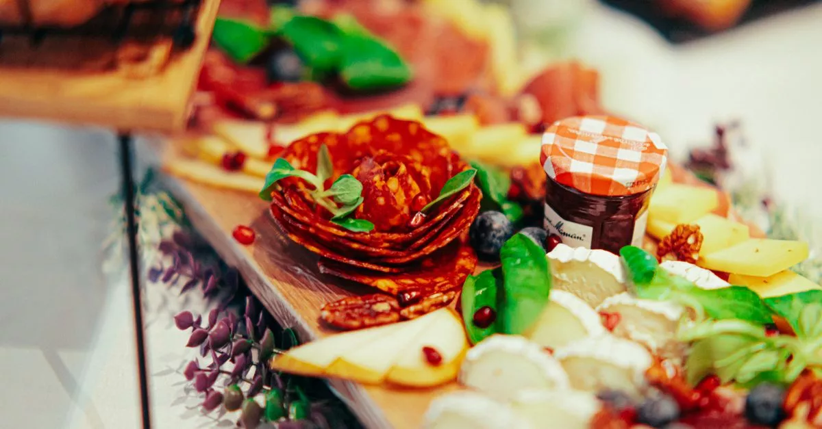 Café Bonjour Deli & Pizza