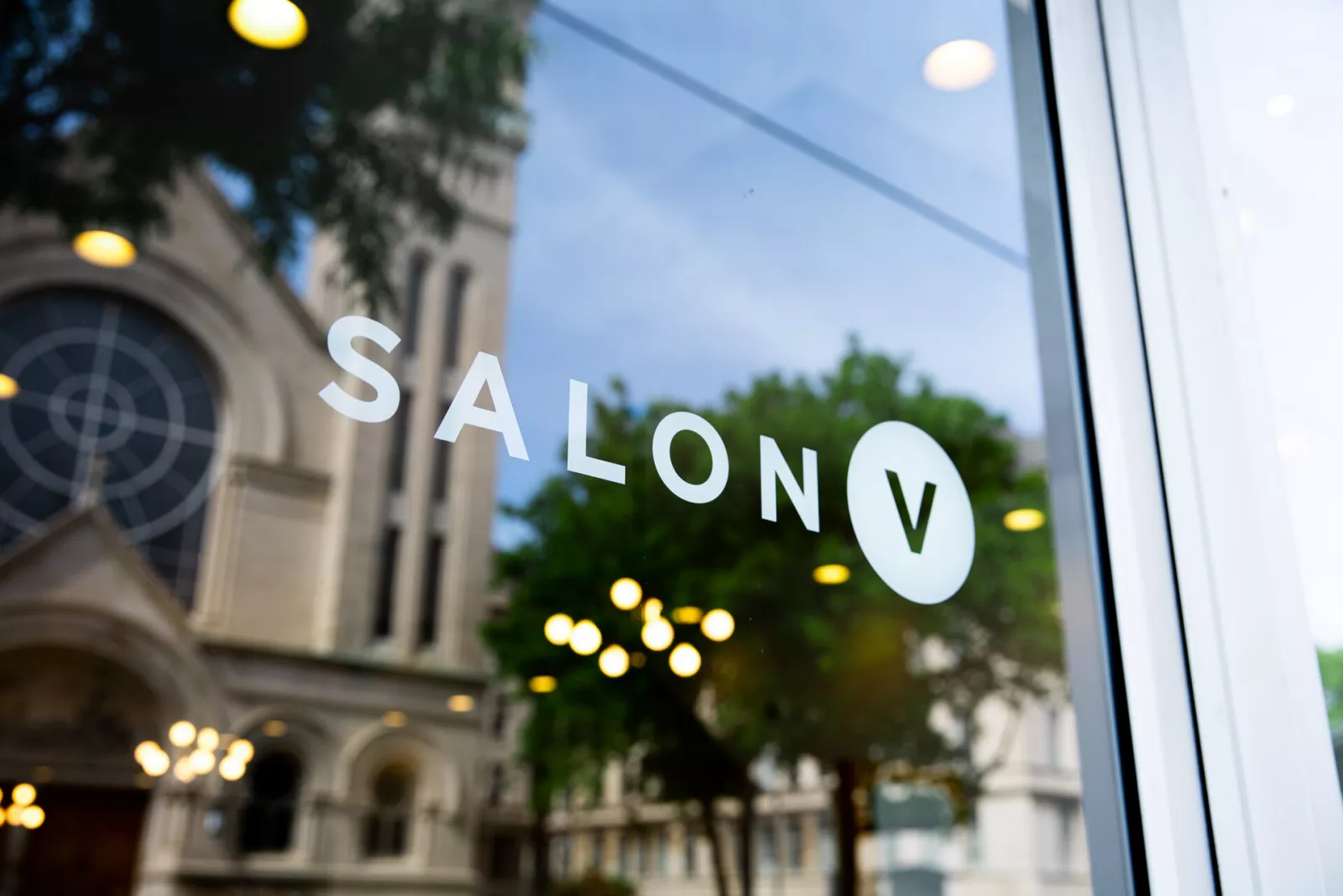 Salon V