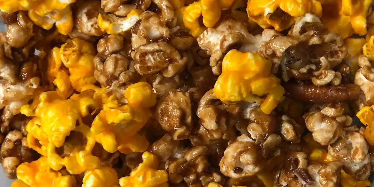 Moore Poppin Chicago Gourmet Popcorn