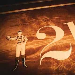 21 Club logo