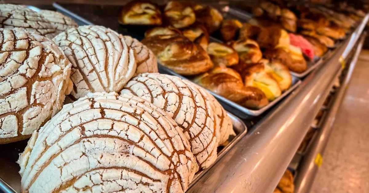 Astoria Cafe & Bakery