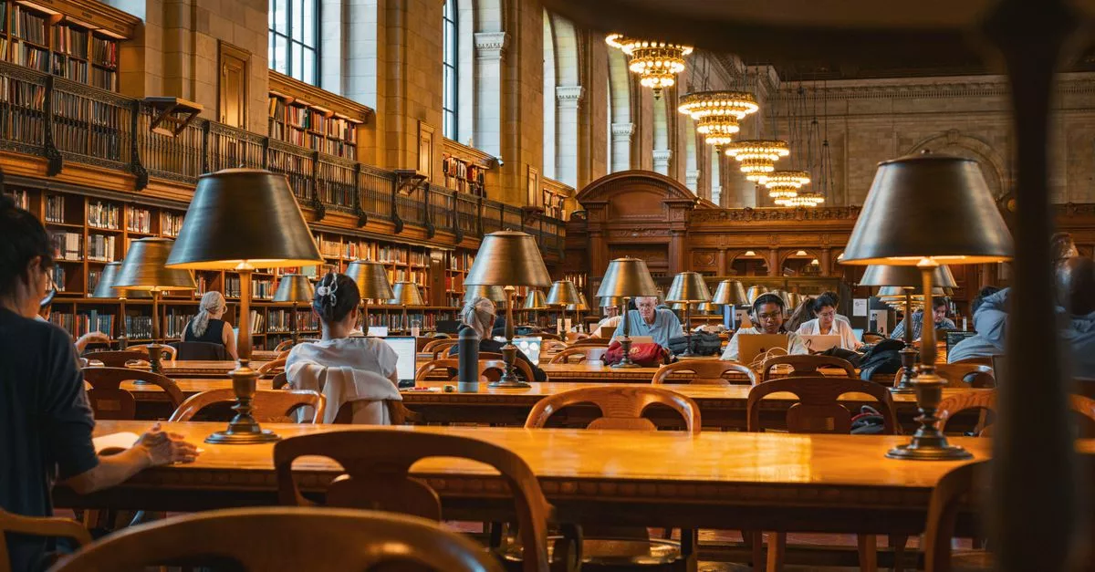 Wilshire Branch Library