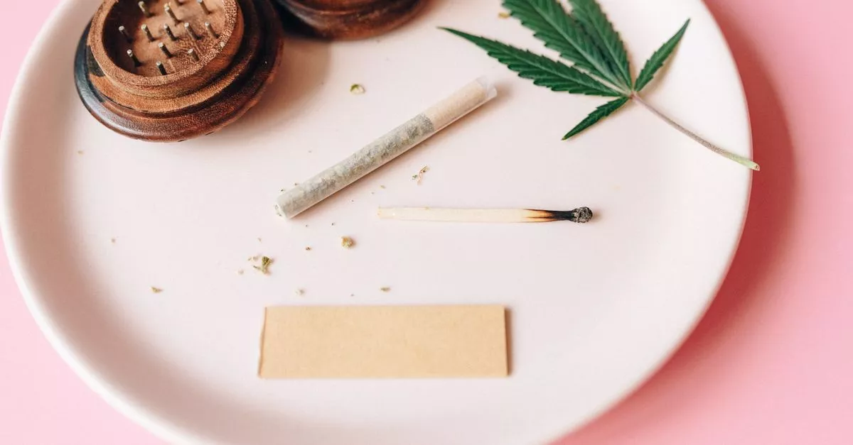 ÜMI Dispensary - Lincoln Park