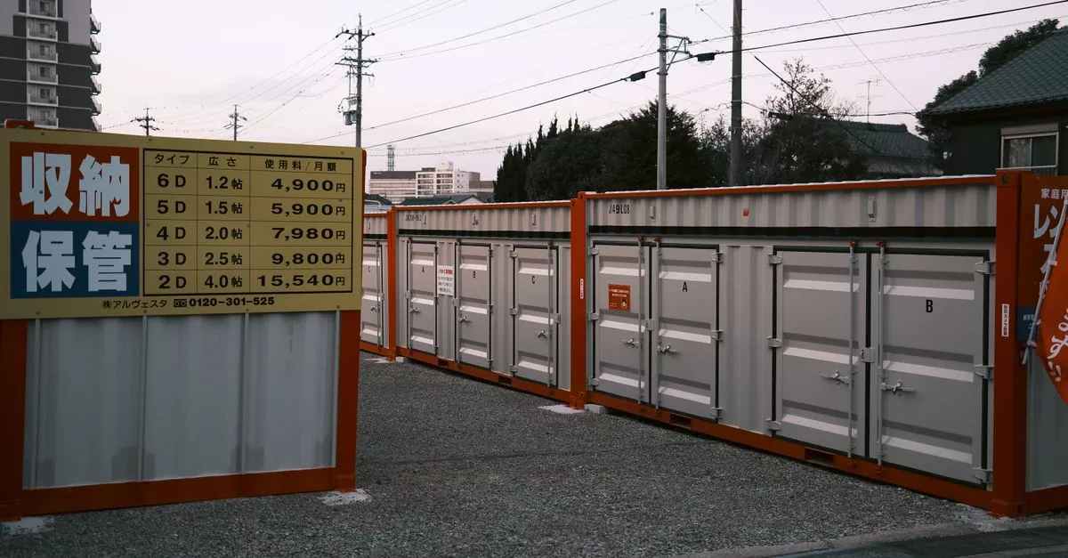 Storage Post