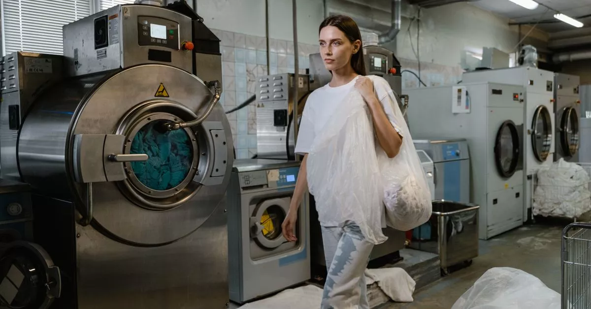 Mr. Sudsy Laundromat