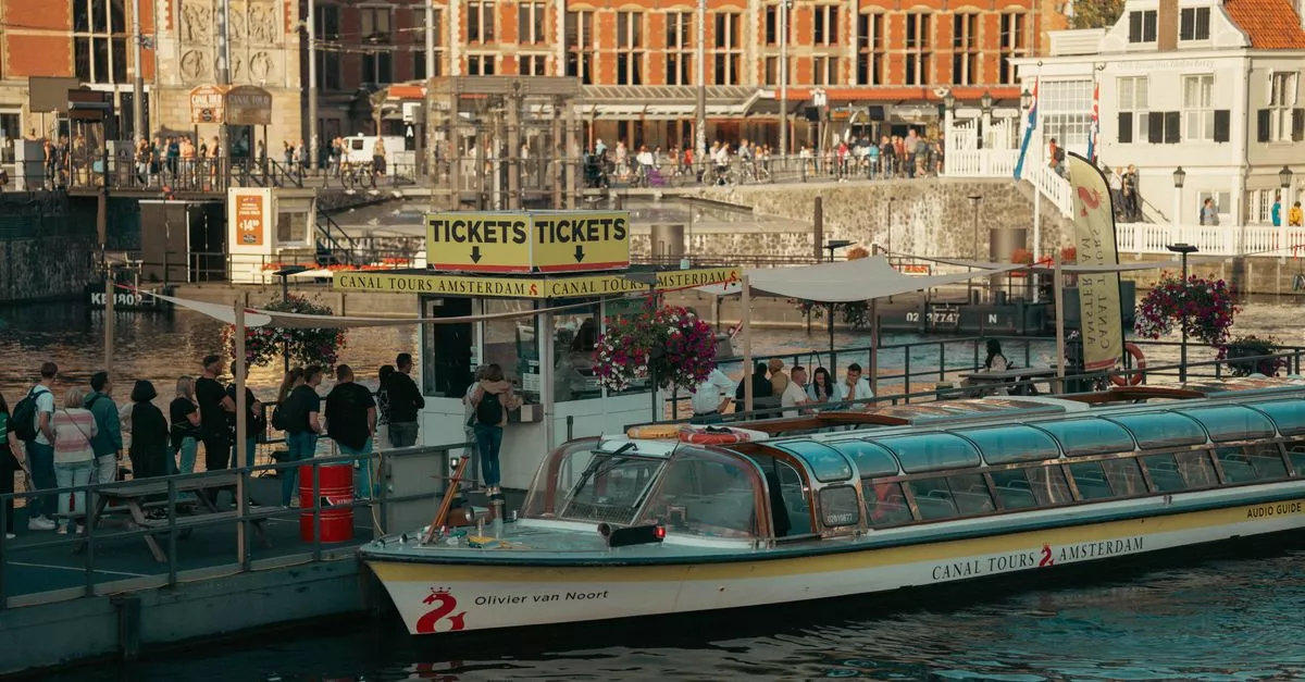 Seabird Sailing