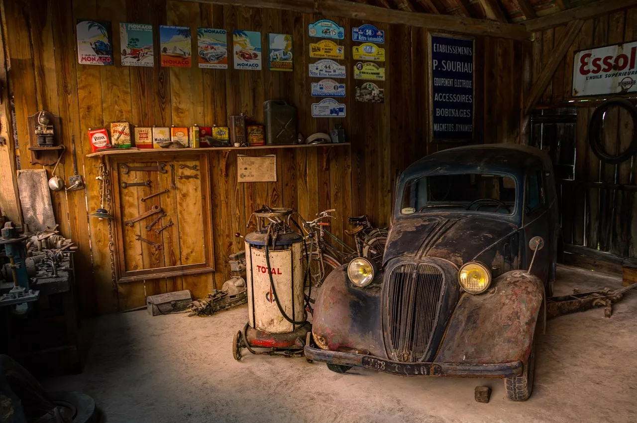 Hollywood Auto Parts & Service