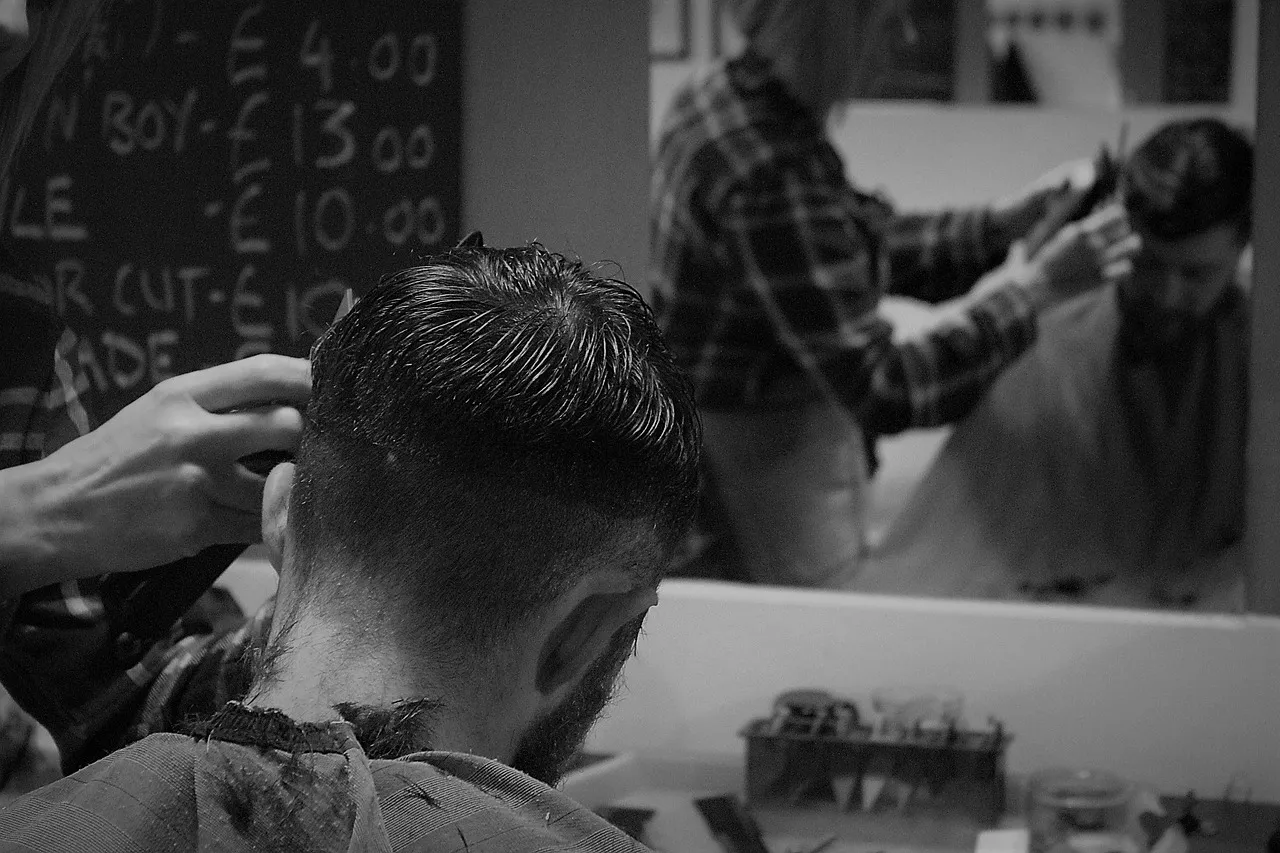 Cut Color Style